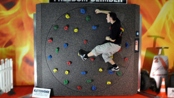 Endlos-Kletterwand mieten